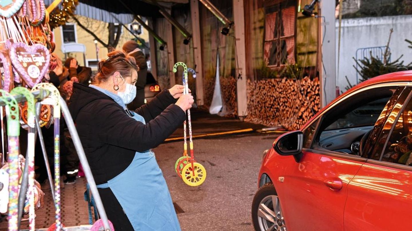 Zu viel Distanz Drive-in-Weihnachtsmarkt in Landshut
