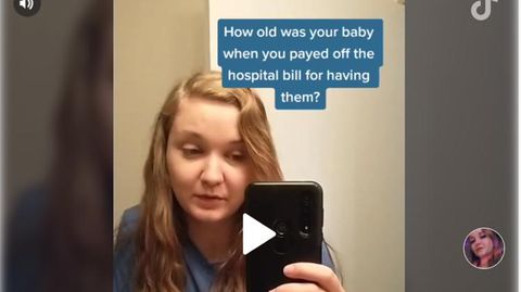 Die TikTok-Userin Ms. Lily Flowers fragt ihre Follower, wann sie ihre Geburtskosten beglichen haben 