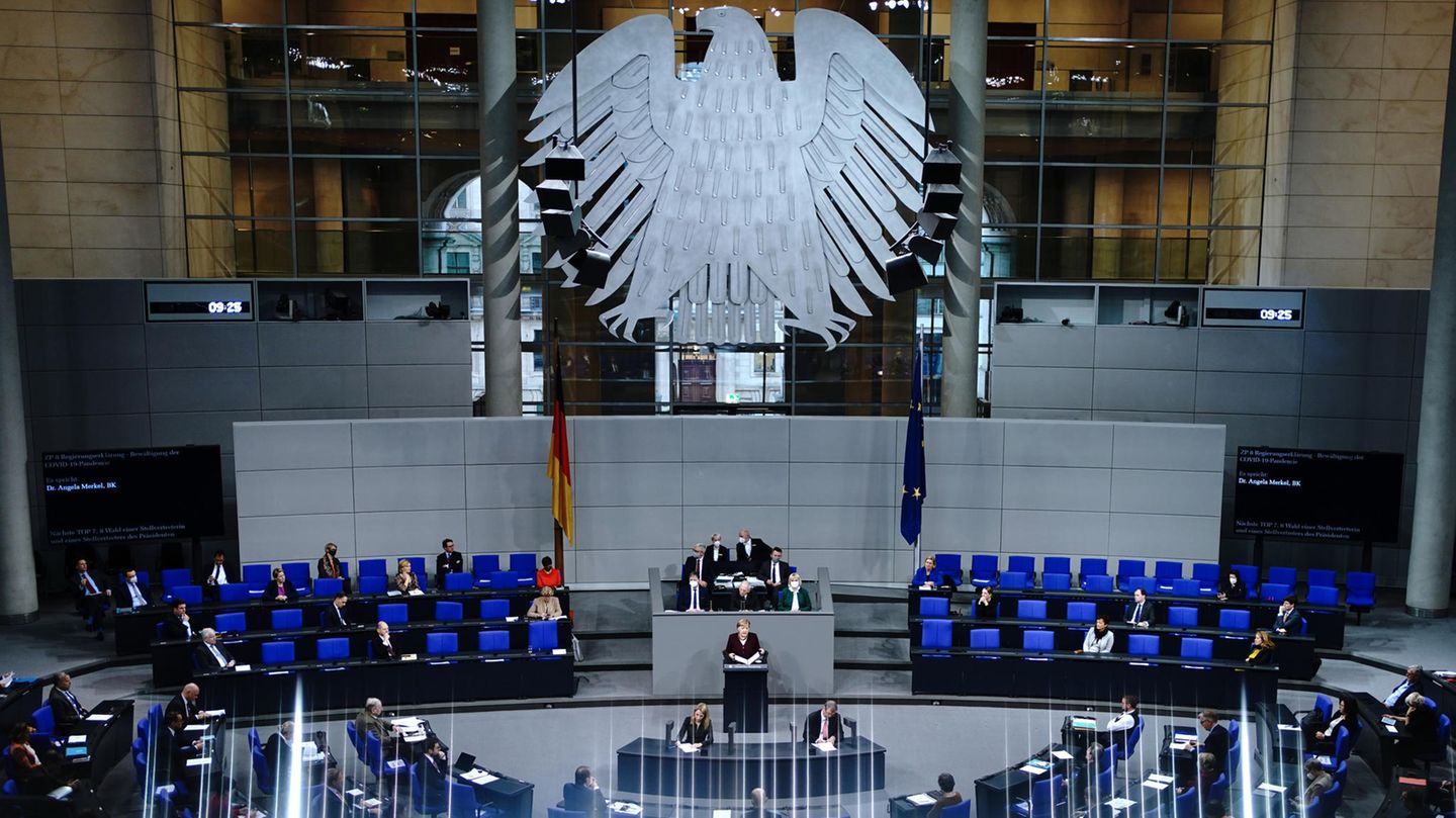 Tausende Mitarbeiter von Bundestagsabgeordneten sollen einen steuerfreien Corona-Bonus von bis zu 600 Euro bekommen