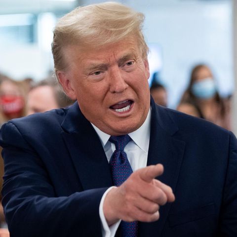 Donald Trump zeigt mit dem Finger