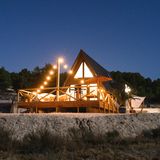 Spanien: Finca Les Coves   Diese Finca ist ein wahr gewordener Auswanderertraum dreier Freunde aus Rotterdam. Auf dem 80 Hektar großen Anwesen an der Costa Blanca können Besucher diesen Traum ein bisschen mitleben.  Infos: https://fincalescoves.com