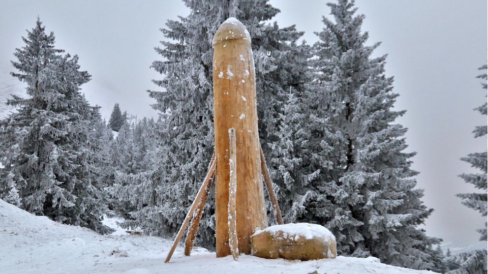 Nachrichten aus Deutschland – Holzpenis in Rettenberg im Allgäu Nachrichten aus Deutschland – Holzpenis in Rettenberg im Allgäu