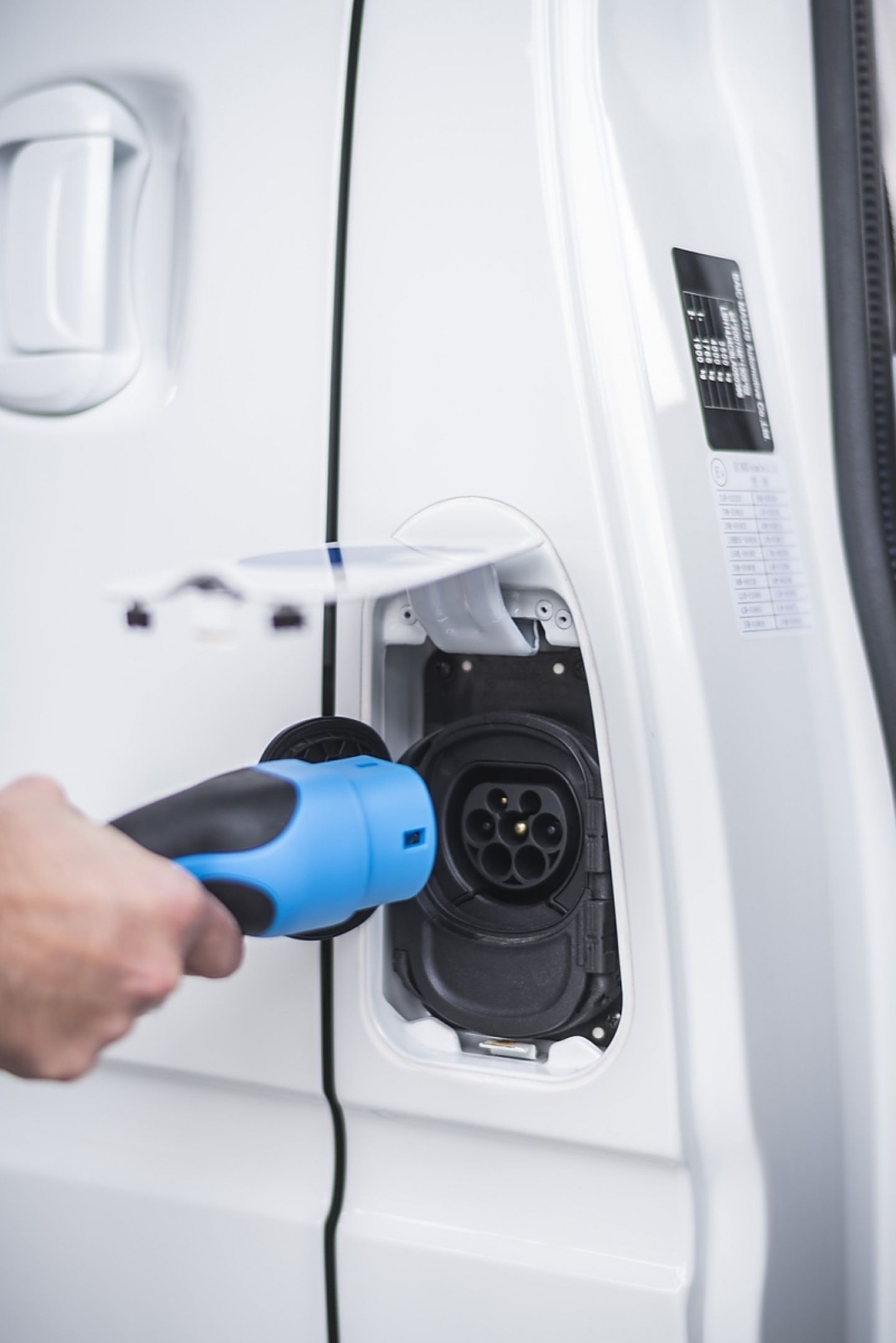 Maxus EV 80