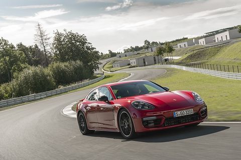Porsche Panamera GTS 2021