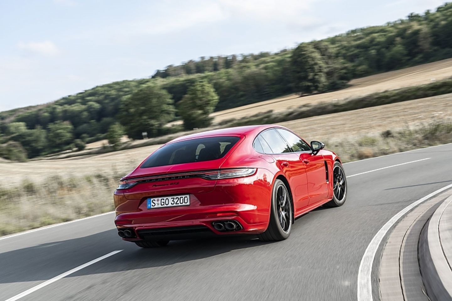 Porsche Panamera GTS 2021