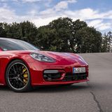 Porsche Panamera GTS 2021