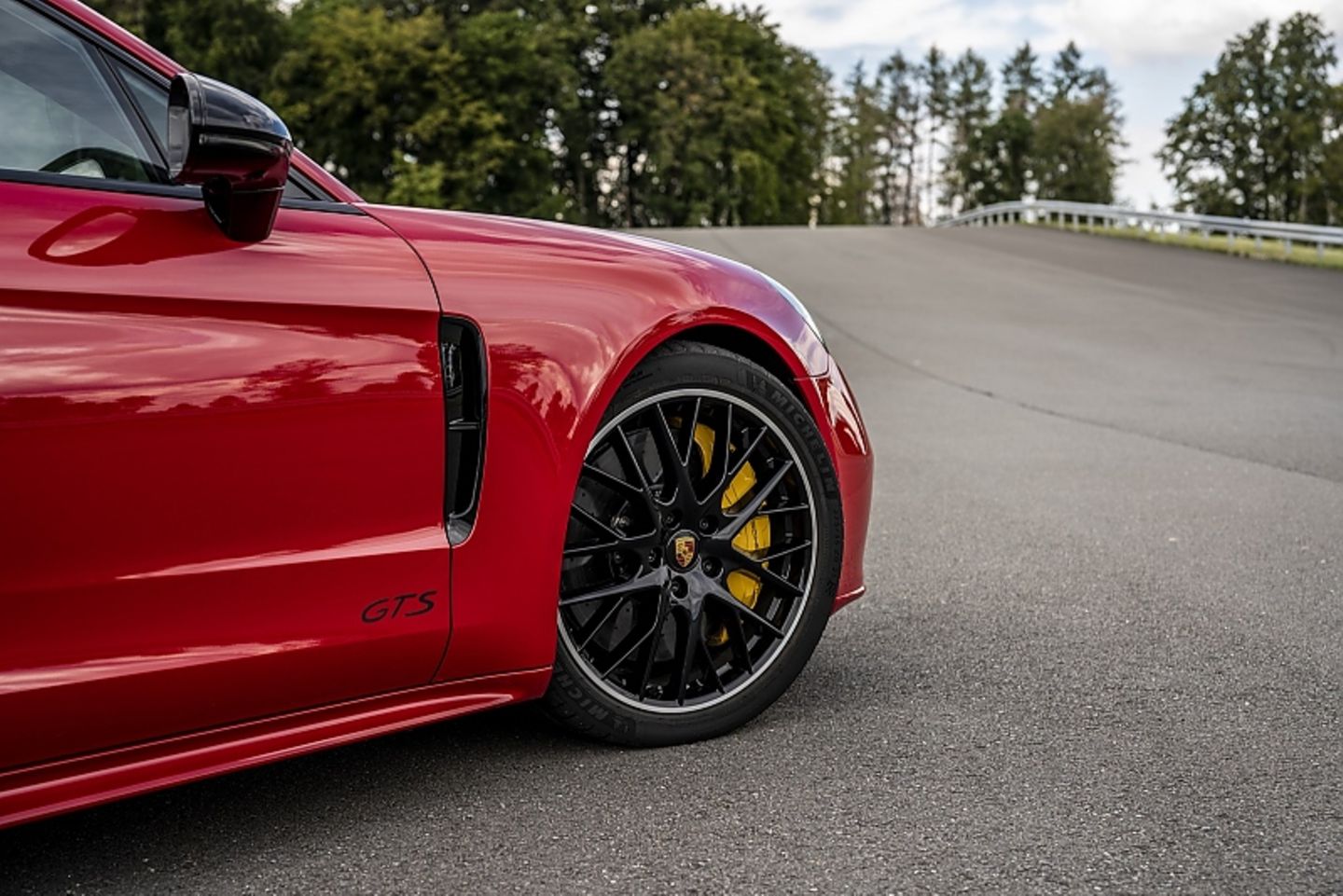 Porsche Panamera GTS 2021