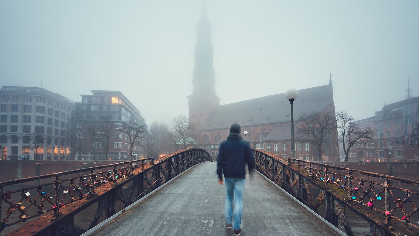 Dunkle Jahreszeit: Grauer Himmel, ständig müde, der Winter schlägt aufs Gemüt - so können Sie das ändern