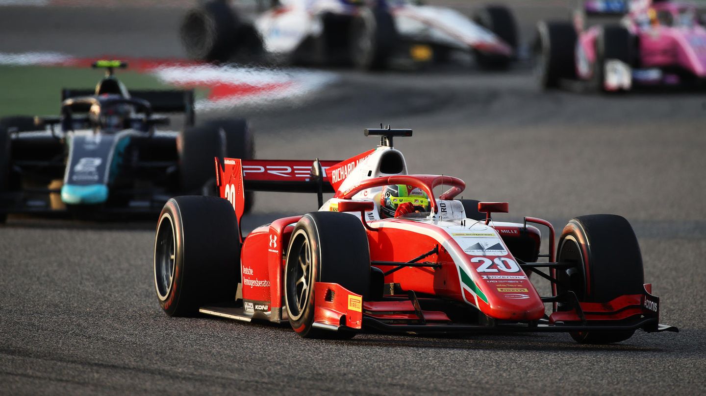 Mick Schumacher gelang in Bahrain eine Aufholjagd, die ihm dem Titel in der Formel 2 näher brachte