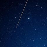 In einer Entfernung von 220.000 Kilometern von der Erde hatten sich die Raumsonde "Hayabusa 2" und die Kapsel getrennt - letztere auf dem Weg in Richtung Erde.