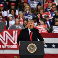 US-Präsident Donald Trump vor Anhängern in Georgia