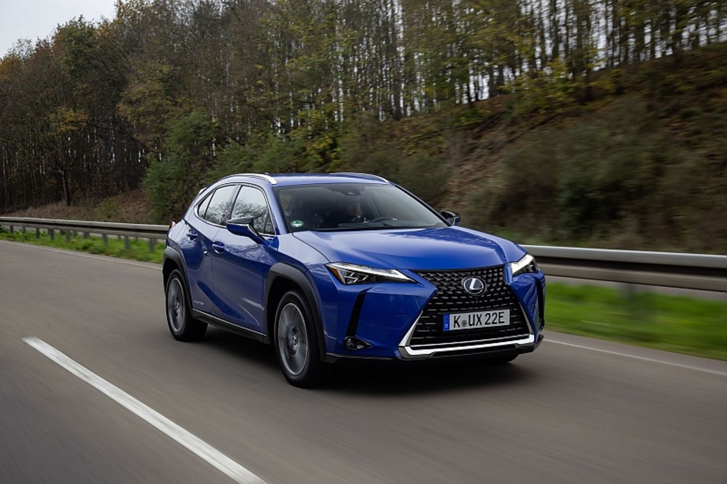 Der Lexus UX 300e ist das erste Elektroauto der Edel-Tochter des japanischen Herstellers