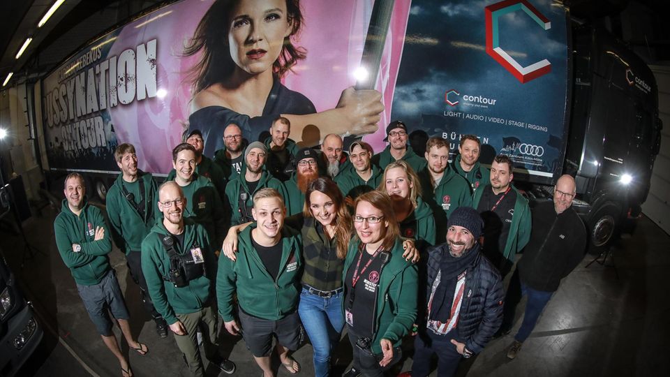 Carolin Kebekus und ihre Crew Carolin Kebekus und ihre Crew