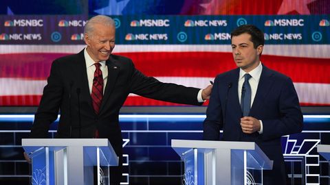 Der gewählte US-Präsident Joe Biden (l.) und sein einstiger Mitbewerber um die Präsidentschaft Pete Buttigieg