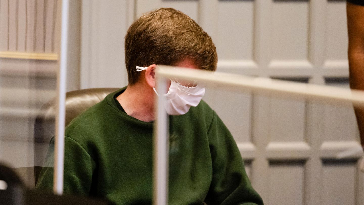 Der 53-jährige Mann im Gerichtssaal in Kiel