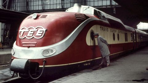 Der Triebkopf des legendären Trans-Europ-Express: Der TEE der Baureihe 601 war ab der späten 50er Jahre bis 1988 im Einsatz.
