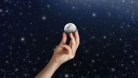 Das Heimplanetarium bringt den Sternenhimmel von draußen nach drinnen zu Ihnen