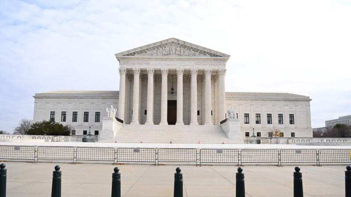 Außenansicht des US Supreme Courts in Washington D.C.
