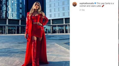Vip-News: Weihnachtsfrau in Latex - Sophia Thomalla schmeißt sich für das Fest in Schale