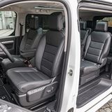 In der Business VIP-Version sind die acht Sitzplätze mit Leder bezogen