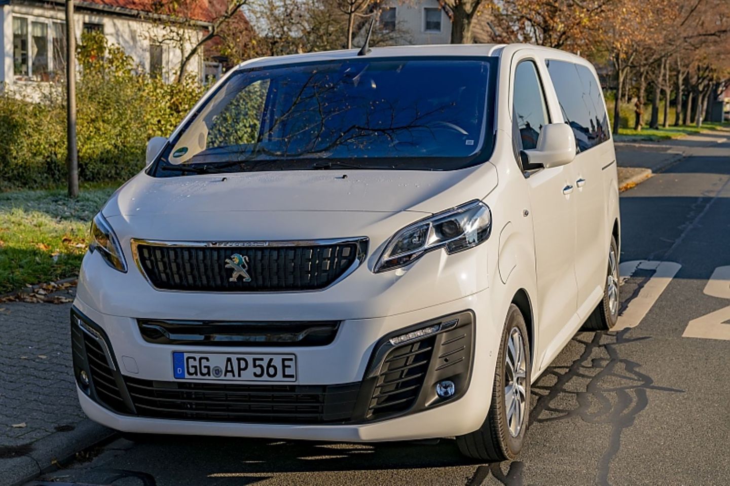 Der Peugeot e-Traveller verbraucht im Durchschnitt 26,2 kWh pro 100 Kilometern