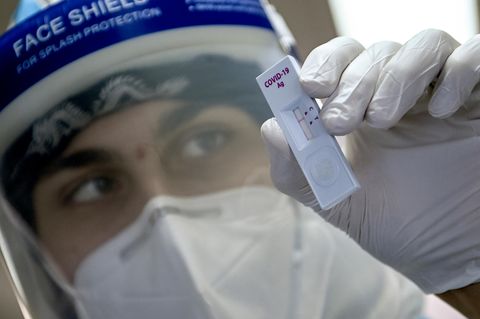 Schnelltest und Quarantäne: Corona-Schnelltest vor dem Weihnachtsfest? Das sollten Sie dazu wissen