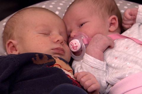 Neue Doppelrolle: Mann aus Lübeck wird Vater und Opa am selben Tag