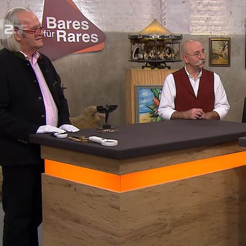 "Bares für Rares"-Experte Albert Maier, Moderator Horst Lichter und Verkäufer Andreas Machner