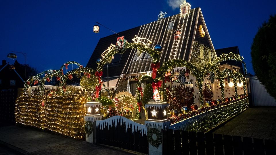 Weihnachtliches Haus der Familie Borchert in Delmenhorst