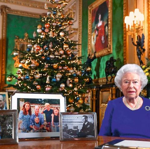 Weihnachtsansprache der Queen 2019: Harry, Meghan und Archie fehlen auf dem Schreibtisch