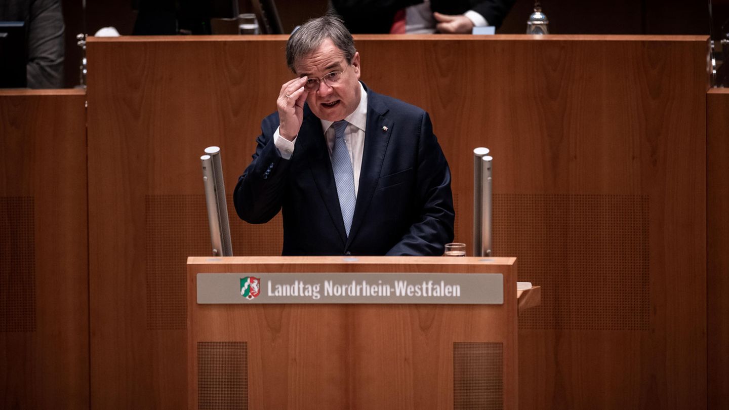 Ministerpräsident Armin Laschet (CDU) im nordrhein-westfälischen Landtag