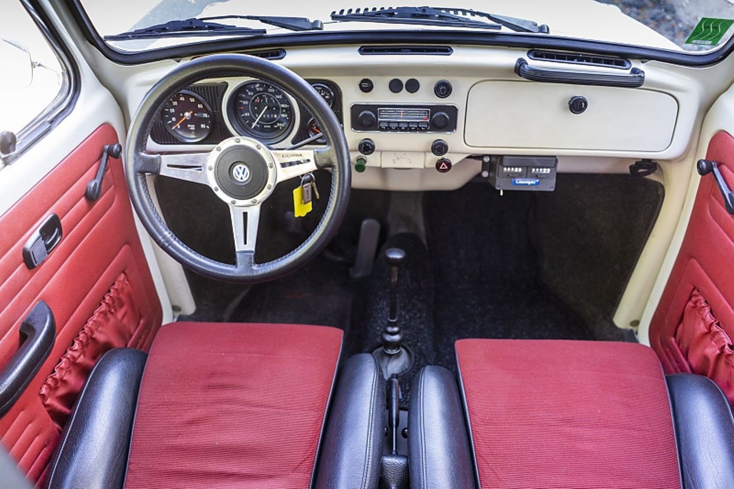 VW-Käfer Cockpit mit ein paar Zutaten