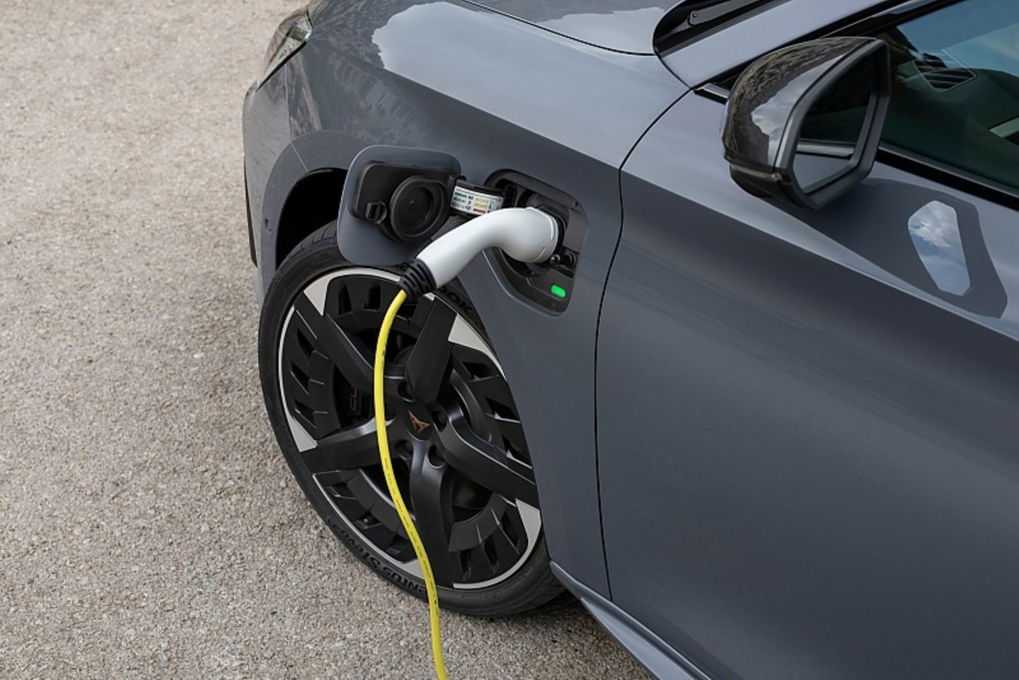 Cupra Leon E-Hybrid