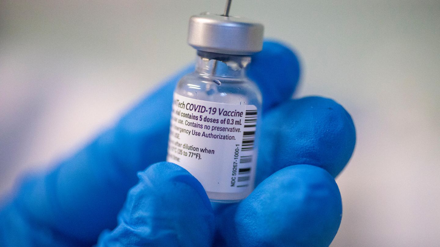 Der Corona-Impfstoff von Biontech/Pfizer erhält für die EU eine bedingte Zulassung