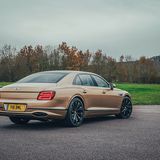 Der Bentley Flying Spur V8 ist dank seiner Luftfederung sehr komfortabel