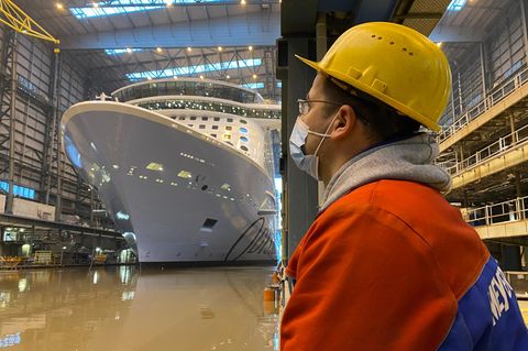 Die "Odyssey of the Seas" hat auf der Meyer Werft in Papenburg das Baudock bereits verlassen