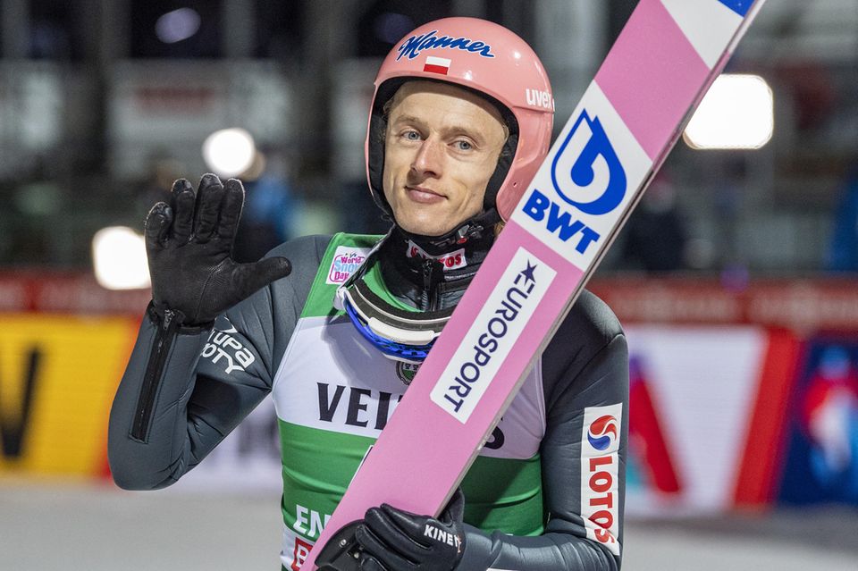 Der polnische Skispringer Dawid Kubacki kann seinen Titel bei der Vierschanzentournee nicht verteidigen Der polnische Skispringer Dawid Kubacki kann seinen Titel bei der Vierschanzentournee nicht verteidigen