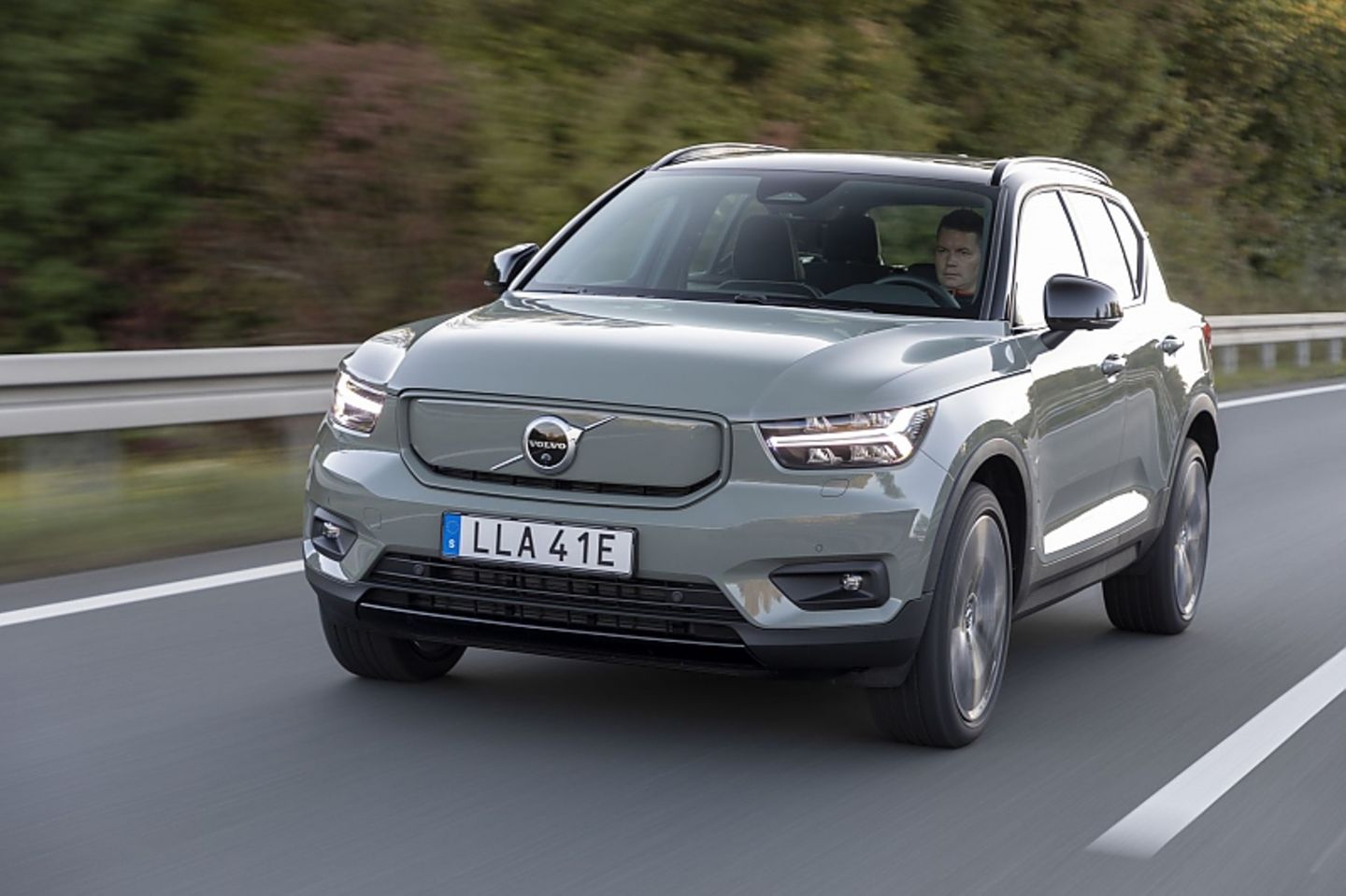 Volvo XC40 Recharge P8 AWD