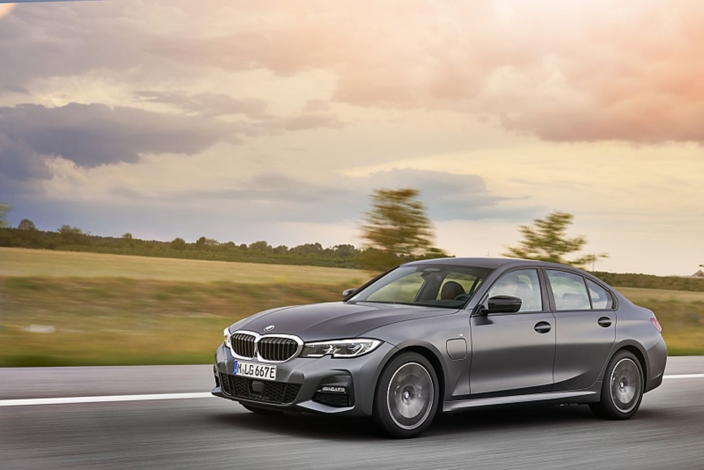 BMW 330e PHEV