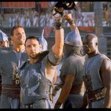 Fünf Trophäen erhielt Ridley Scotts Historienepos "Gladiator" bei der Oscar-Verleihung 2001, unter anderem wurde Russell Crowe für seine Rolle als in Ungnade gefallener römischer Feldherr Maximus ausgezeichnet. Aus deutscher Sicht fast noch interessanter: Der Film bescherte dem Recklinghauser Ralf Moeller, hier links neben Crowe im Bild, seinen größten Erfolg. Der Film passt ideal in den Reigen an Sandalenfilmen, der über Ostern durch die Kanäle gespült wird.  ZDFneo zeigt "Gladiator" am Ostersamstag um 20.15 Uhr.