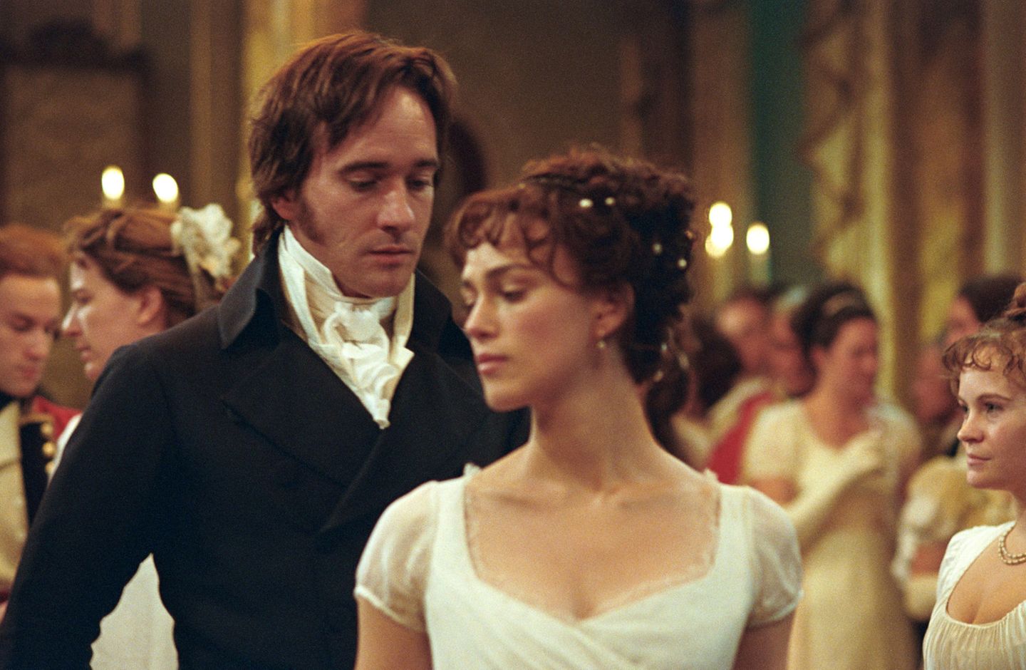 TV-Tipps: 3. Januar: Wem der Schirach zu brutal ist, für den hält Arte ein attraktives Alternativprogramm im Angebot: Jane Austens "Stolz und Vorurteil". Der Roman über die Liebesgeschichte von Elizabeth Bennet und dem reichen Mr. Darcy wurde unzählige Male verfilmt, die Kinoadaption aus dem Jahr 2005 mit Keira Knightley und Matthew Macfadyen (Foto) zählt zu den gelungeneren Umsetzungen und ist um 20.15 Uhr auf Arte zu sehen. 3. Januar: Wem der Schirach zu brutal ist, für den hält Arte ein attraktives Alternativprogramm im Angebot: Jane Austens "Stolz und Vorurteil". Der Roman über die Liebesgeschichte von Elizabeth Bennet und dem reichen Mr. Darcy wurde unzählige Male verfilmt, die Kinoadaption aus dem Jahr 2005 mit Keira Knightley und Matthew Macfadyen (Foto) zählt zu den gelungeneren Umsetzungen und ist um 20.15 Uhr auf Arte zu sehen.