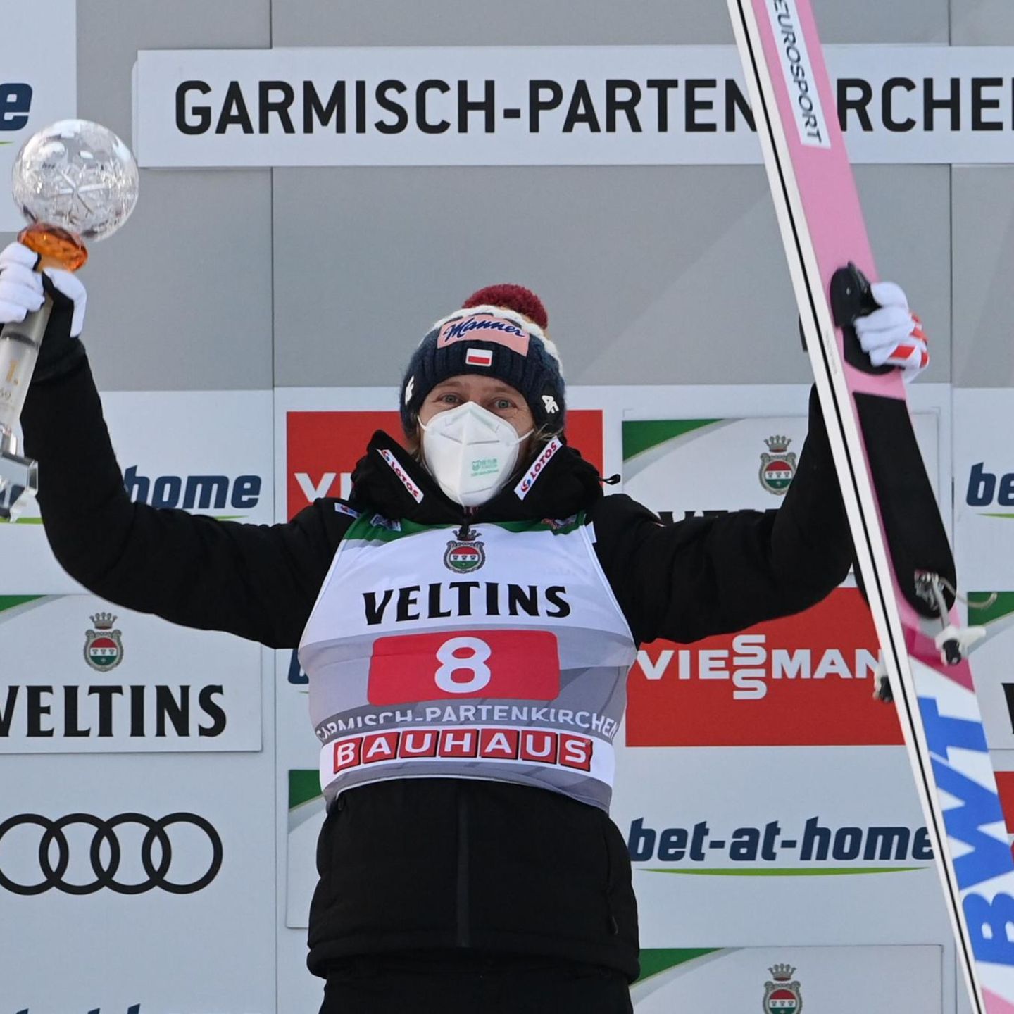 Vierschanzentournee Karl Geiger Beim Neujahrsspringen Funfter Stern De Vierschanzentournee Karl Geiger Beim Neujahrsspringen Funfter Stern De