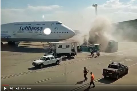Die Boeing 747-8 der Lufthansa mit der Kennung D-ABYP auf dem Flughafen von Buenos Aires