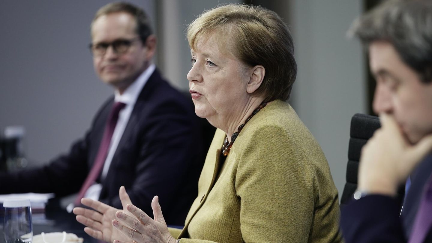 Kanzlerin Merkel, Bayerns Ministerpräsident Söder und Berlins Regierender Bürgermeister Müller