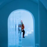 Der Designer Lukas Petko hat sich für seine Art Suite "Lucid Dream" die Illusion eines Duplex ausgedacht.