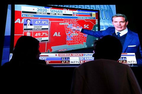 Warten auf die Wahlergebnisse: TV-Zuschauer im Grand Hyatt Hotel in Atlanta, Georgia