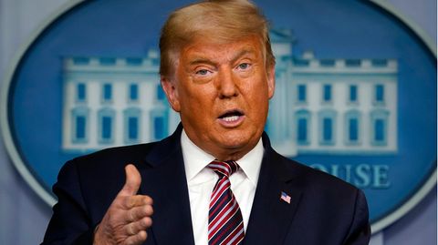 Nach einigem Zögern hat der amtierende US-Präsident Donald Trump die Krawalle seiner Anhänger am Kapitol scharf verurteilt