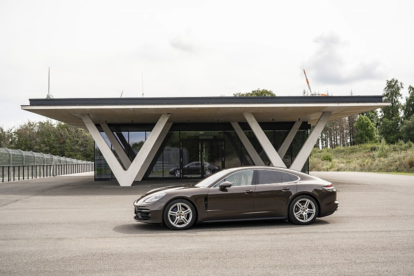 Porsche Panamera 4S