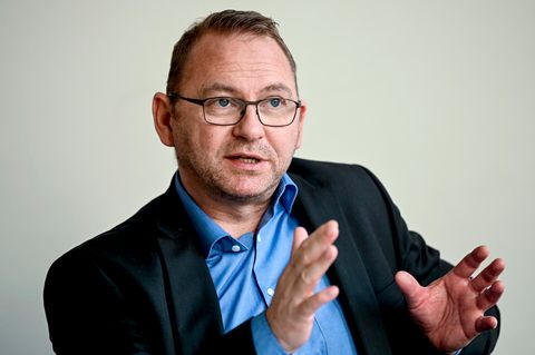 Im stern-Interview spricht ver.di-Chef Frank Werneke über die Arbeitswelt in Zeiten des Coronavirus