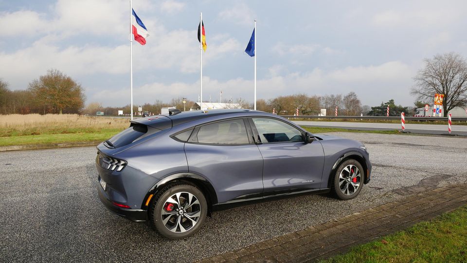 E-Mobilität: Langstreckentauglich: Mit dem Mustang ging es von Füssen bis an die dänische Grenze in Ellund Langstreckentauglich: Mit dem Mustang ging es von Füssen bis an die dänische Grenze in Ellund